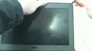 Using the <a href="../../home/unavailable_offline?url=https%3A//store.ifixit.fr/products/metal-spudger">metal spudger</a> or your favorite pry tool, lightly seperate the bezel frame from the chromebook. Start in one of the top corners near the screws.
