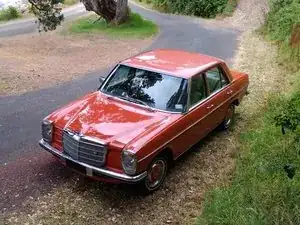 Reparación de 1976 Mercedes-Benz 230.6