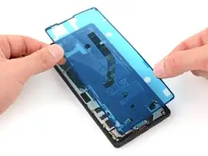 Cómo reemplazar el adhesivo de tu Google Pixel 6