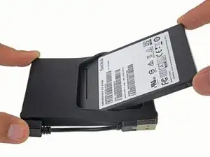 Cómo instalar un SSD de 2.5" en una carcasa de silicona