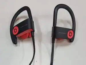 Reparación de Auriculares Inalámbricos PowerBeats3 de Dr. Dre