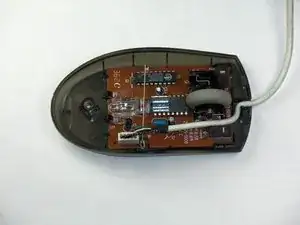 Extracción de la rueda de desplazamiento del mouse Logitech MBJ58