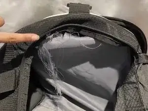 Cómo arreglar el forro de una bolsa de lona