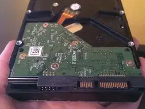 Cómo anular el ventilador rápido causado por una unidad incompatible