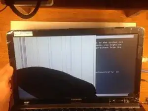 Reemplazo de la pantalla LCD del Toshiba Satellite C850 / L850