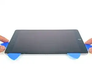 Apertura del Ensamblaje de la Pantalla del iPad Pro de 9.7"