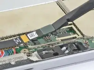 Desconexión del lector de tarjetas MicroSD