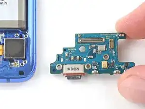 Puerto de Carga USB-C y Placa Secundaria