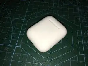 Desmontaje de Estuche de carga AirPods