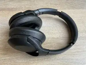 Reparación de Sony h.ear on 3