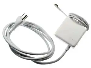 Reparación de adaptador de corriente alterna Apple