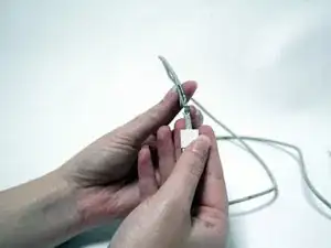 Reparación de un cargador Lightning Frayed Apple