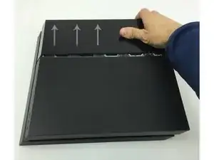 Reparación de PlayStation 4 si se enciende y se desactiva.