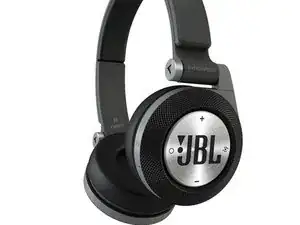 Reparación JBL Synchros E40BT