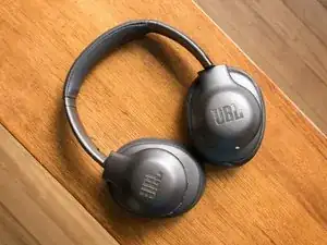 Reparación de JBL Everest Elite 750 N