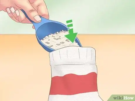 صورة عنوانها Recycle Your Socks Step 5