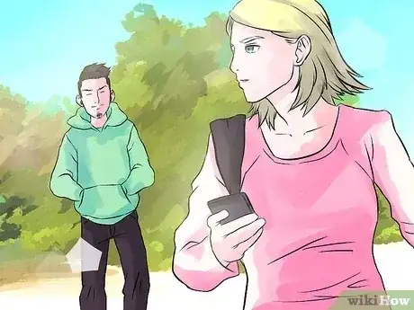 صورة عنوانها Spy on People Step 1