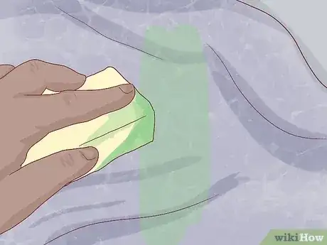 صورة عنوانها Paint Faux Leather Step 8