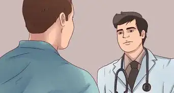 إزالة الشوكة الناعمة من الإصبع