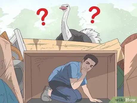 صورة عنوانها Survive an Encounter with an Ostrich Step 2