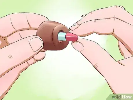 صورة عنوانها Give a Cat Medicine Step 5