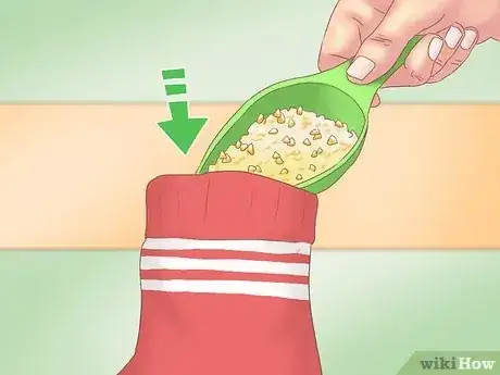 صورة عنوانها Recycle Your Socks Step 16