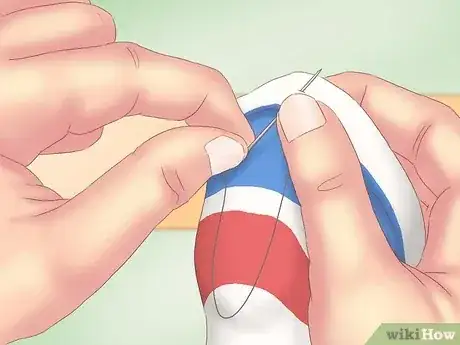 صورة عنوانها Recycle Your Socks Step 13