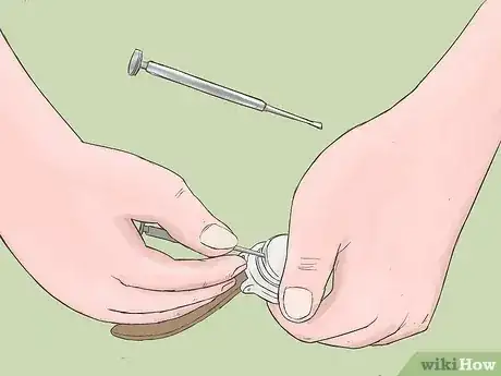 صورة عنوانها Pry off a Watch Backing Without Proper Tools Step 13