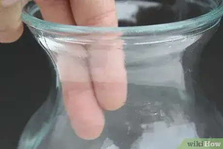 صورة عنوانها Make a Cloud in a Bottle Step 15