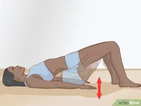 صورة عنوانها Gain an Inch on Your Hips Step 5