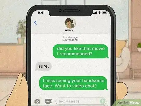 صورة عنوانها Respond to a Dry Text from a Guy Step 8
