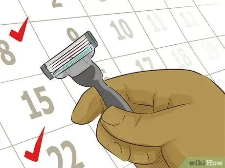 صورة عنوانها Prevent Razor Bumps Step 18