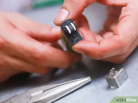 صورة عنوانها Fix a Lighter Step 9
