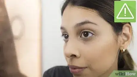 Gambar berjudul Shape Your Eyebrows with a Razor Step 5