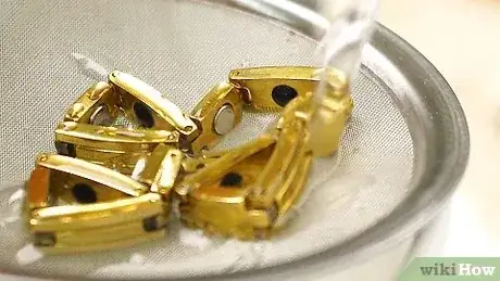 Gambar berjudul Clean Gold Jewelry Step 9