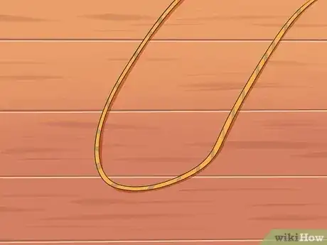 Gambar berjudul Make a Rope Ladder Step 1