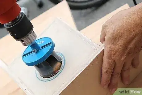 Gambar berjudul Build a Birdhouse Step 5