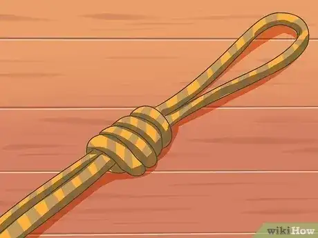 Gambar berjudul Make a Rope Ladder Step 7