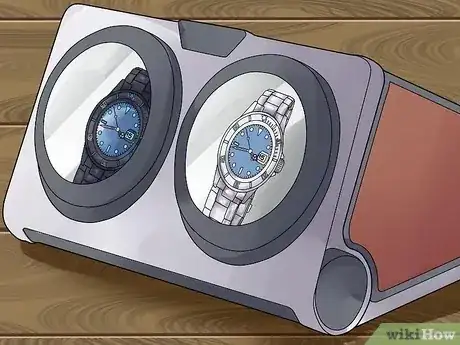 Gambar berjudul Wind an Automatic Watch Step 11