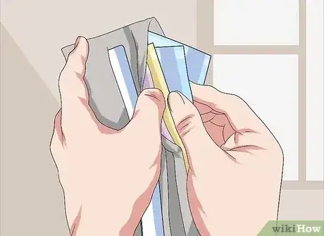 Gambar berjudul Choose a Wireless Router Step 4
