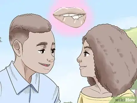 Gambar berjudul Flirt with a Guy Step 10