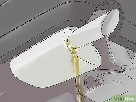 Gambar berjudul Diagnose Car Smells Step 1
