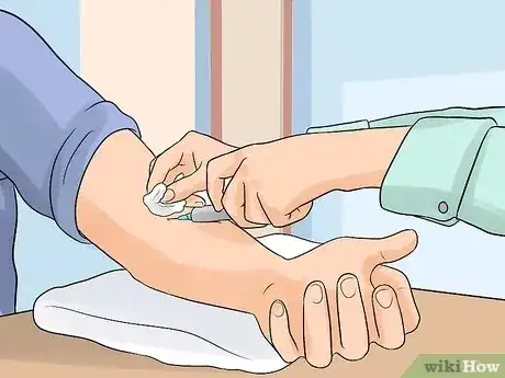 Gambar berjudul Identify an HIV Rash Step 5