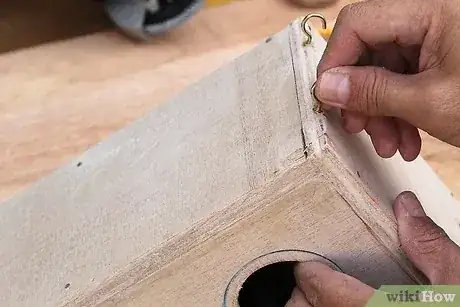 Gambar berjudul Build a Birdhouse Step 9