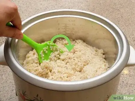 Gambar berjudul Make Brown Rice in a Rice Cooker Step 7