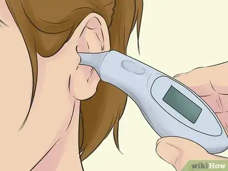 Gambar berjudul Use an Ear Thermometer Step 6