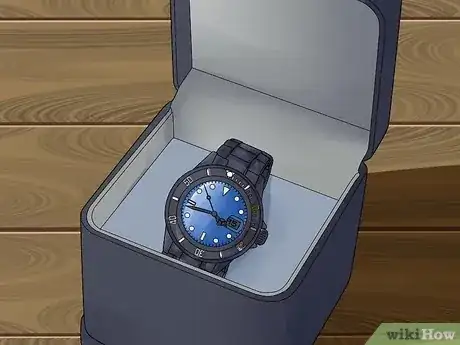 Gambar berjudul Wind an Automatic Watch Step 17
