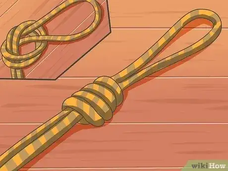 Gambar berjudul Make a Rope Ladder Step 10