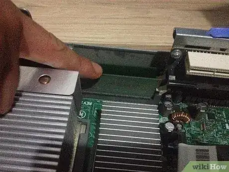 Gambar berjudul Open a Computer Step 11
