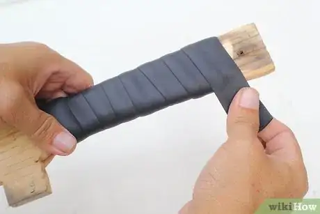 Imagem intitulada Make a Wooden Sword Step 12